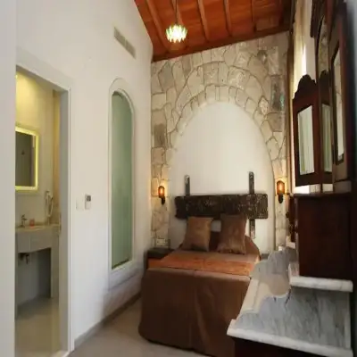 Köstem Hotel, +12