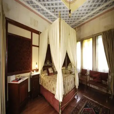Gül Konakları
