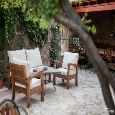Hünnaphan Hotel, Adatepe