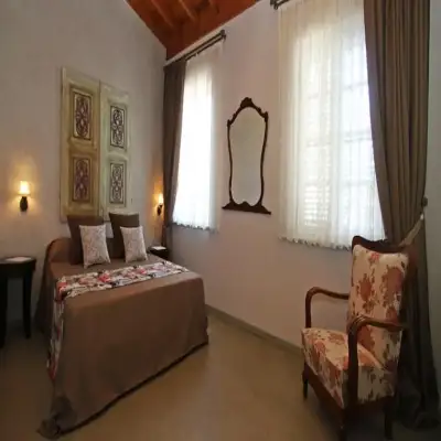 Köstem Hotel, +12
