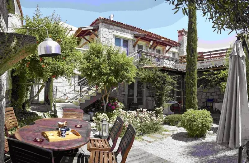 Sakin Ev Alaçatı %15 Balayı İndirim Promosyonu