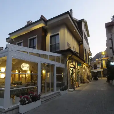 Resa Hotel