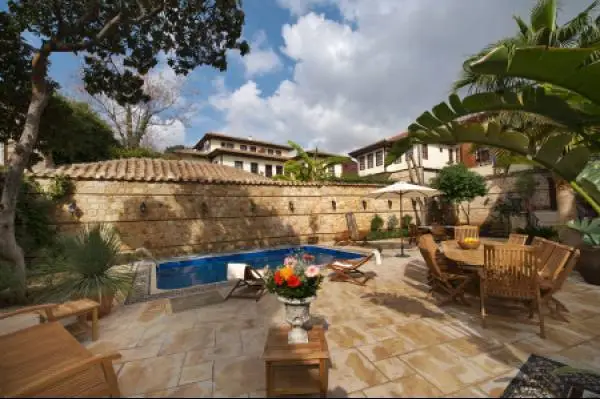 Antalya Kaleiçi Kauçuk Otelde Anneler Günü Kutlaması