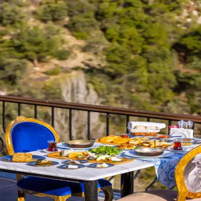 Cetmihan Hotel