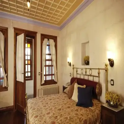 Gül Konakları