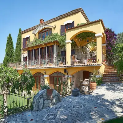 Villa Taraca Hotel