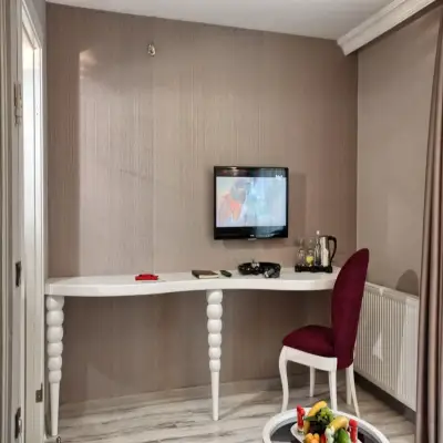 Demonti Otel Kavaklıdere