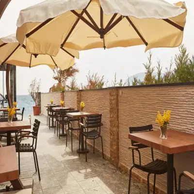 Casa Mimosa Hotel +12 & Restaurant
