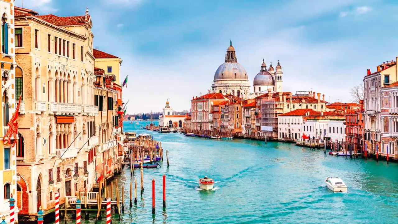 İtalya'nın En Önemli Turistik Yapıtları