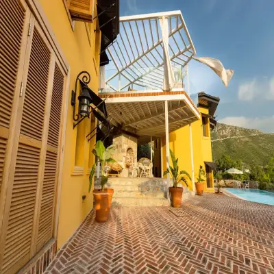 Panjur Hotel, Söğütköy