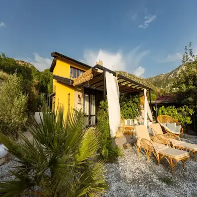 Panjur Hotel, Söğütköy