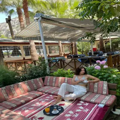 Canada Hotel & Bungalows