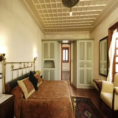 Gül Konakları