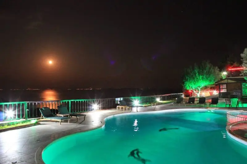 ASSOS KARTAL YUVASI HOTEL 15-18 Mayıs 4 gece konaklamada indirim.