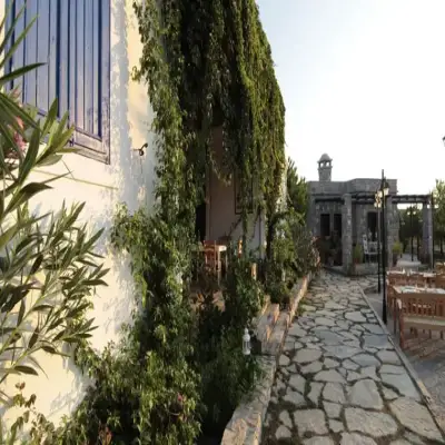 Akvaryum Otel