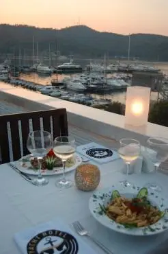 Yacht Hotel Fethiye den Balayı çiftlerine özel romantik konaklama paketi