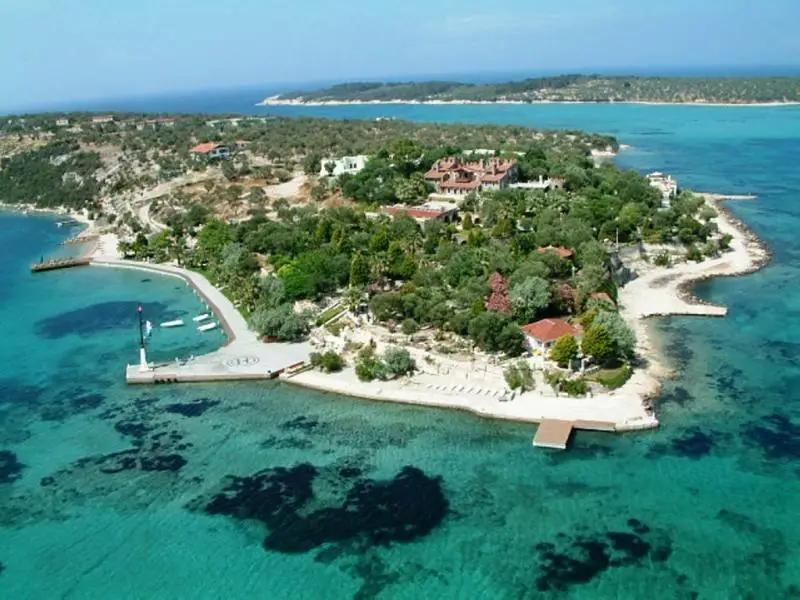 Kalem Adası Olivirea Resort Küçükoteller Üyelerine %15 özel indirim sağlıyor.