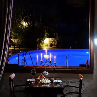 Mandarin & Mango Hotel,+12