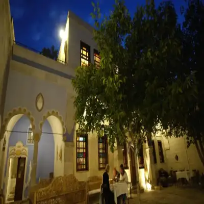 Gül Konakları