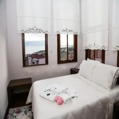 İzmit Otel