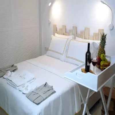 Yaso's Suites, Paşalimanı