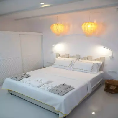 Yaso's Suites, Paşalimanı