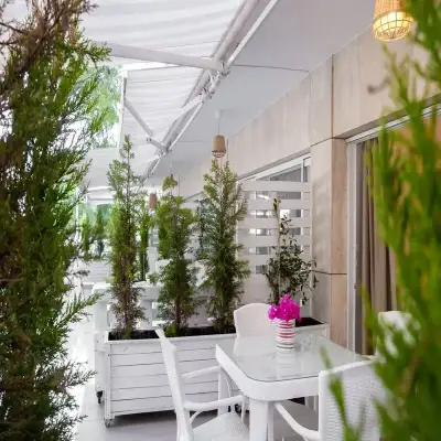 Yaso's Suites, Paşalimanı