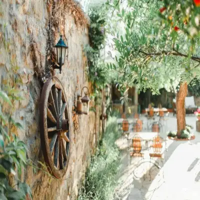 Hünnaphan Hotel, Adatepe