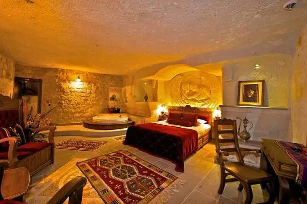 Romantik Otellerimizden Miras Hotelde Balayı Paketi