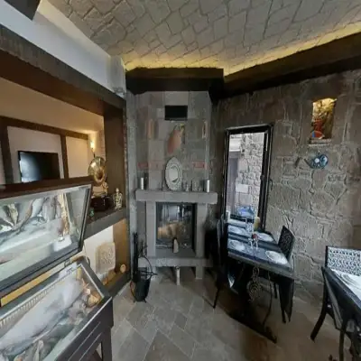 Assos Behram