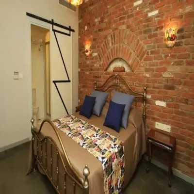 Köstem Hotel, +12