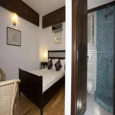 Akvaryum Otel