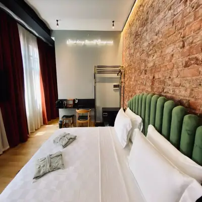 RUZ Hotels