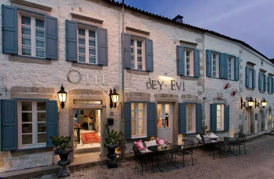 BeyEvi Hotel