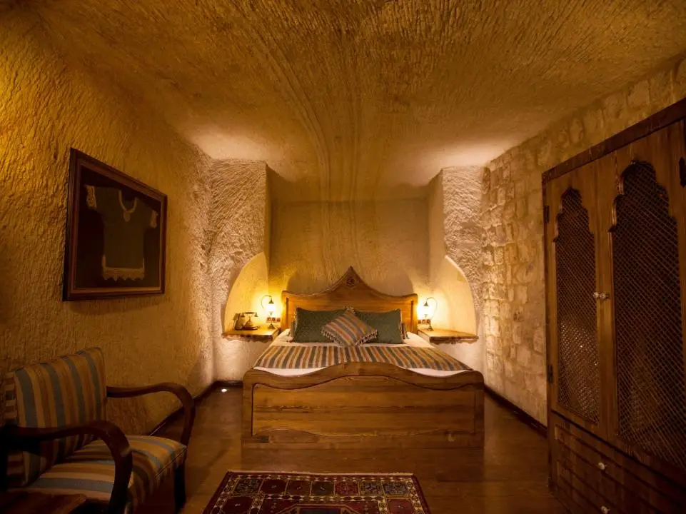 Majestic Cave Suites