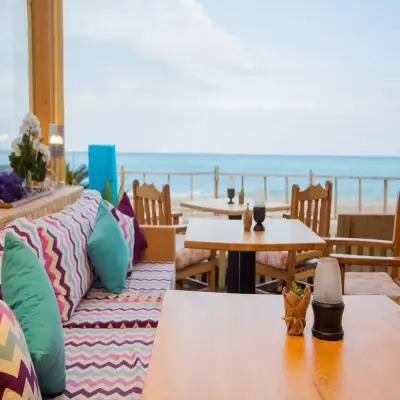 Kara Kedi Beach Bungalow