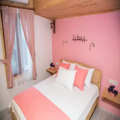 Kara Kedi Beach Bungalow