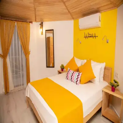 Kara Kedi Beach Bungalow