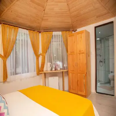 Kara Kedi Beach Bungalow