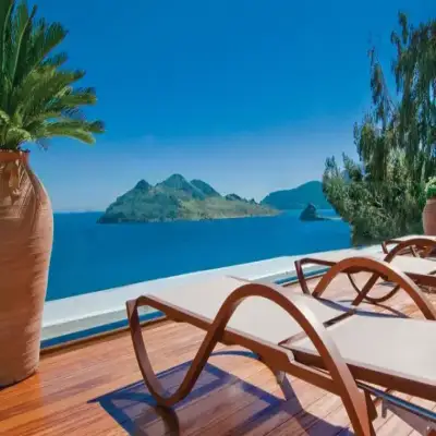 Petra Hotel & Suites