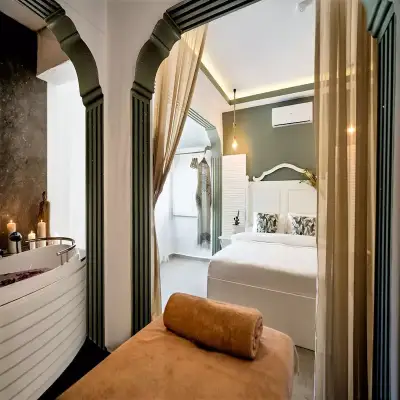 Liman Hotel, Yetişkin Oteli +15
