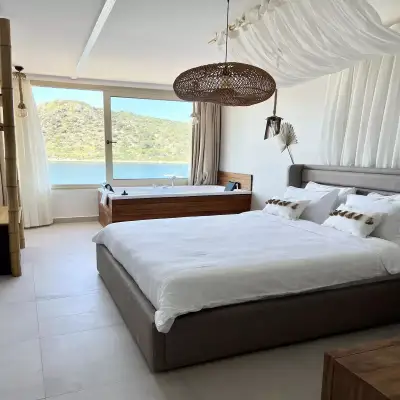 Liman Hotel, Yetişkin Oteli +15