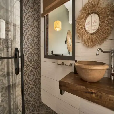 Liman Hotel, Yetişkin Oteli +15