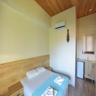 Laz Koyu Konuk Evi