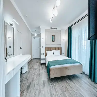 Bir Ömür Otel