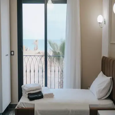 Bir Ömür Otel