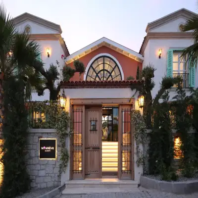 Monreve Hotel