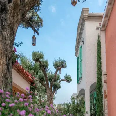 Monreve Hotel