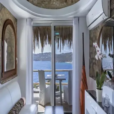 Greco Philia Luxury Suites & Villas