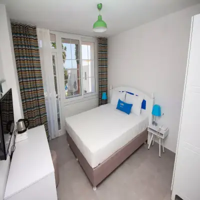 Mojo Otel Beach